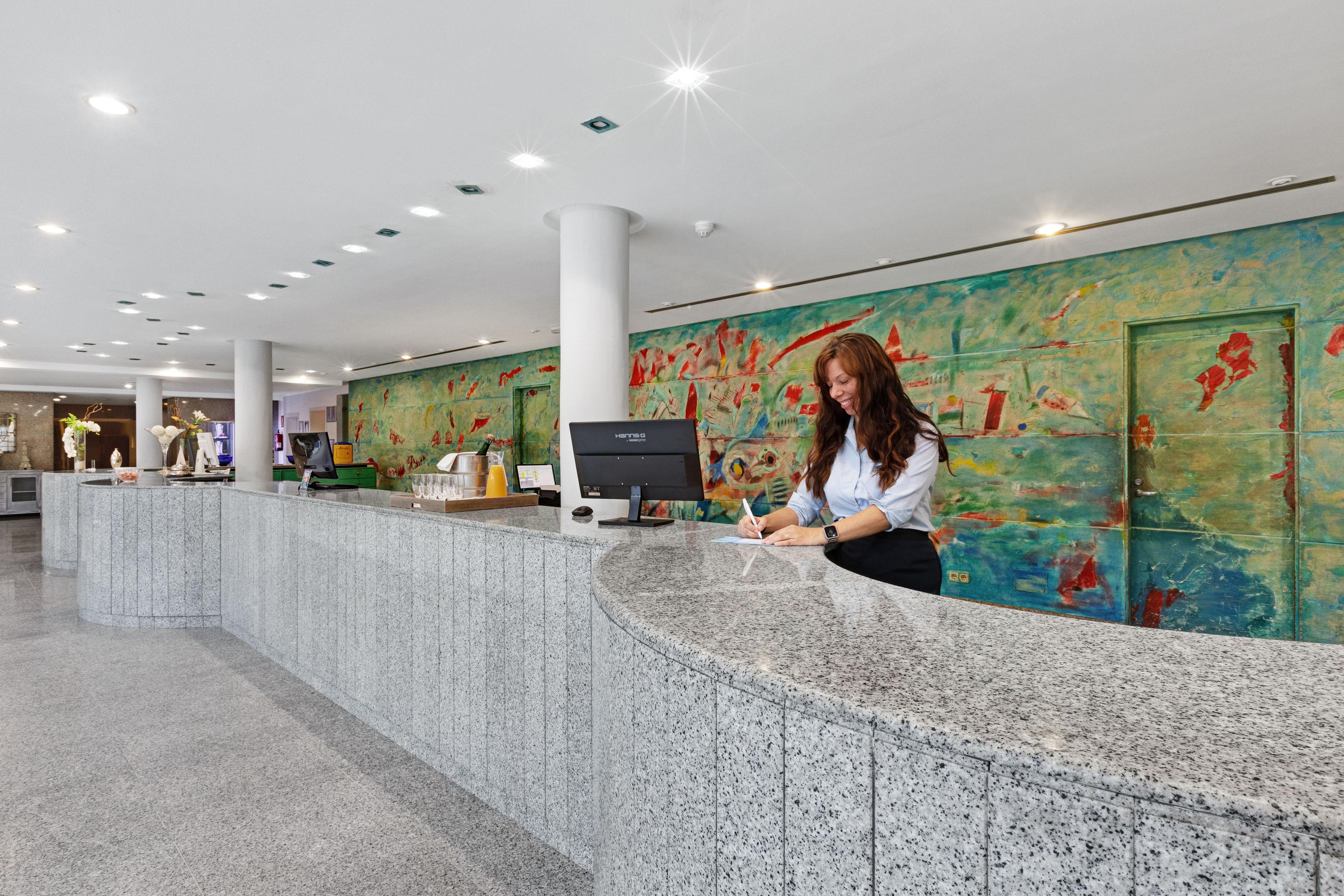 Alua Gran Hotel 4*
